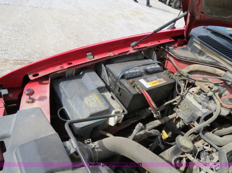 image for item B4618 2000 Ford F150 pickup truck