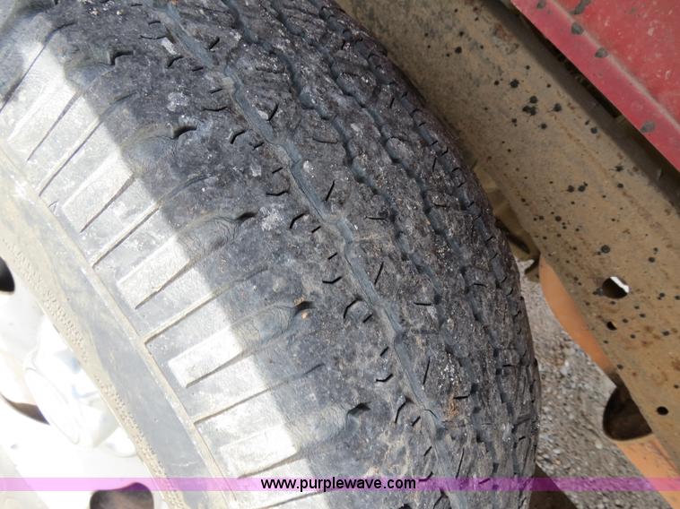 image for item B4618 2000 Ford F150 pickup truck