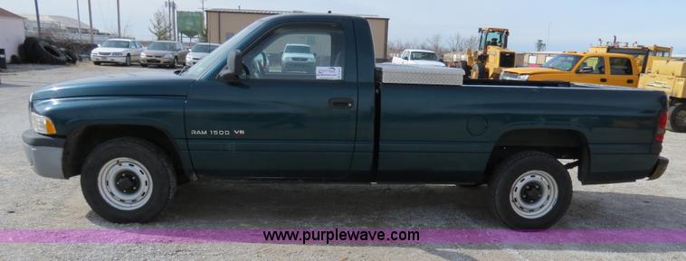 image for item B4619 1998 Dodge Ram 1500 pickup truck