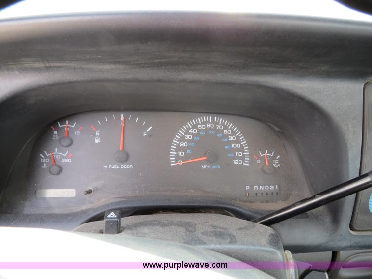 image for item B4619 1998 Dodge Ram 1500 pickup truck