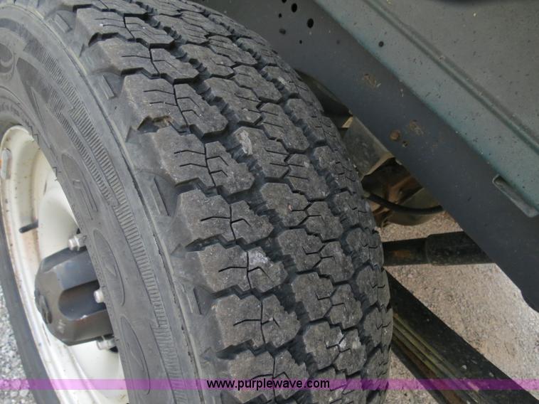 image for item B4619 1998 Dodge Ram 1500 pickup truck