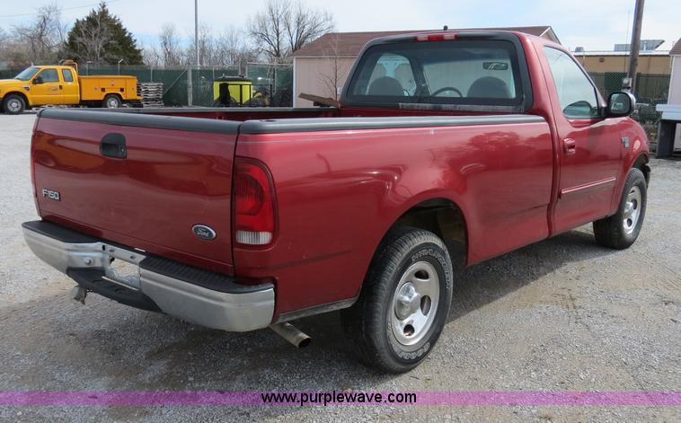 image for item B4621 2000 Ford F150 pickup truck