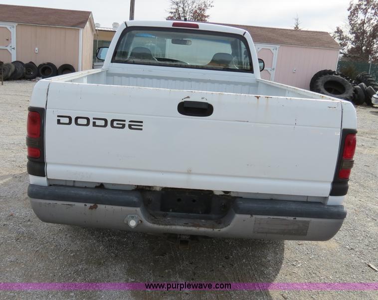image for item B4625 2001 Dodge Ram 1500 pickup truck