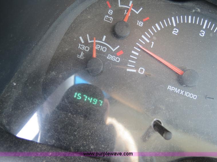 image for item B4625 2001 Dodge Ram 1500 pickup truck