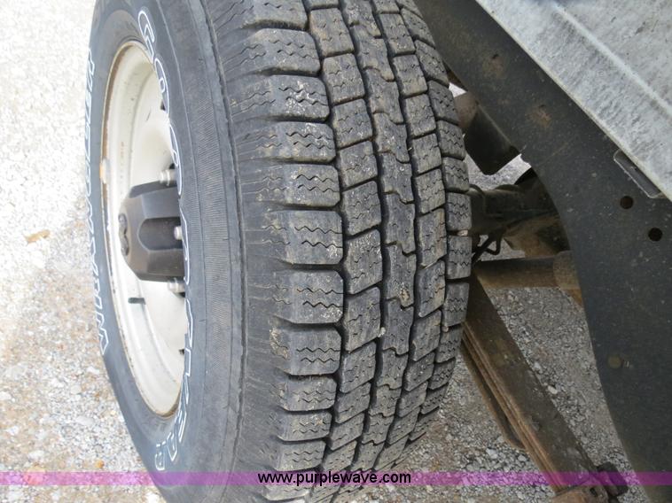 image for item B4625 2001 Dodge Ram 1500 pickup truck