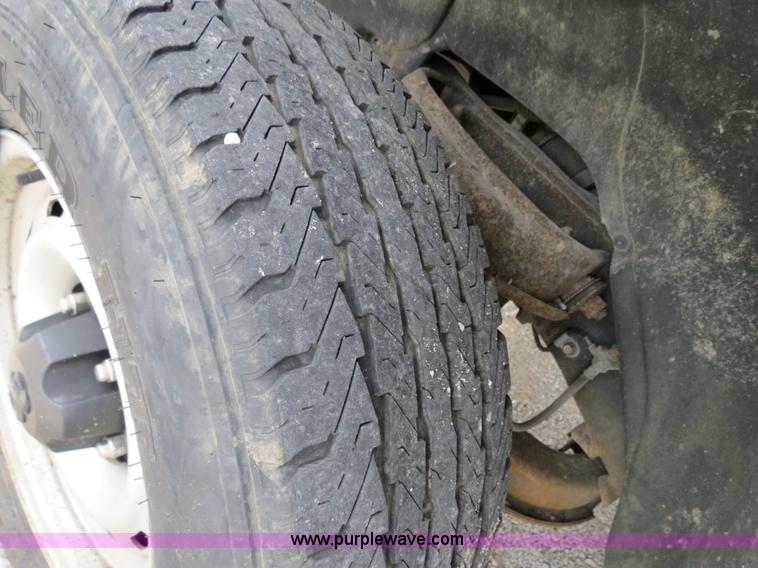 image for item B4625 2001 Dodge Ram 1500 pickup truck