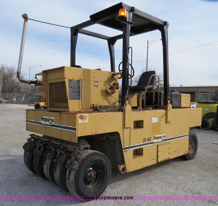 image for item B4627 1996 Ferguson SP912 pneumatic roller