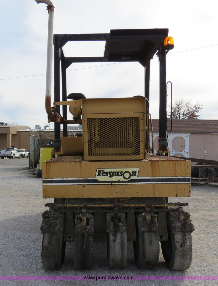 image for item B4627 1996 Ferguson SP912 pneumatic roller