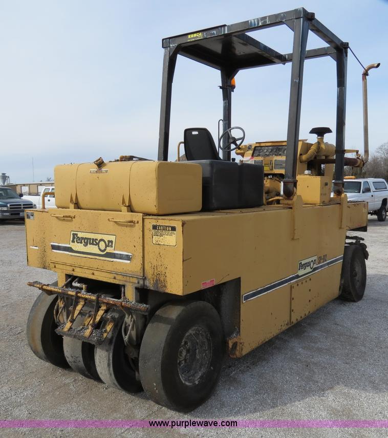 image for item B4627 1996 Ferguson SP912 pneumatic roller