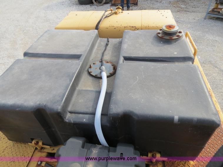 image for item B4627 1996 Ferguson SP912 pneumatic roller