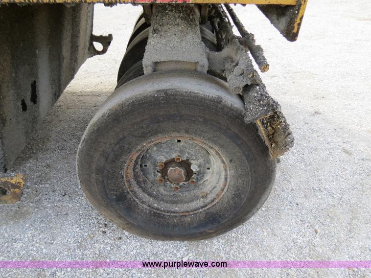 image for item B4627 1996 Ferguson SP912 pneumatic roller