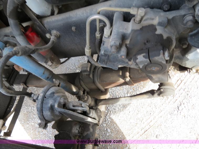 image for item B4628 1995 Ford 8000 nurse truck