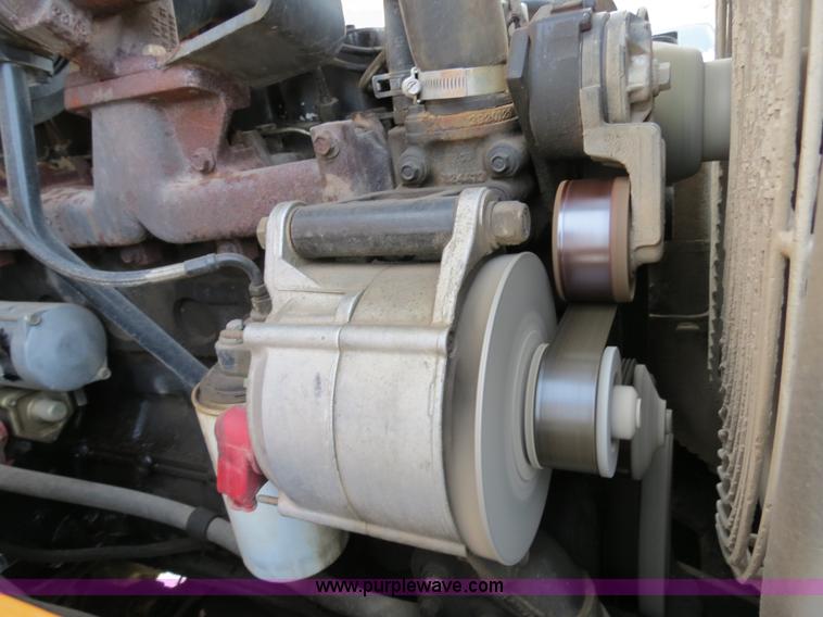 image for item B4629 1999 Case 621C wheel loader