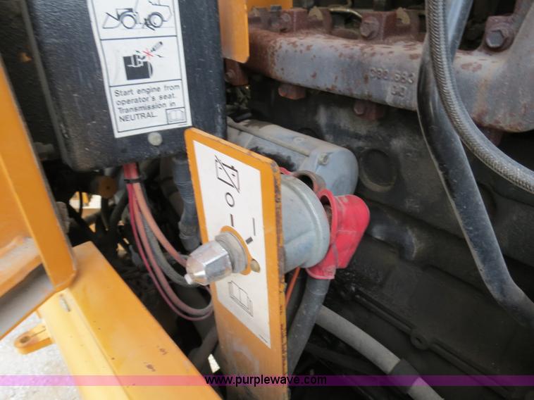 image for item B4629 1999 Case 621C wheel loader