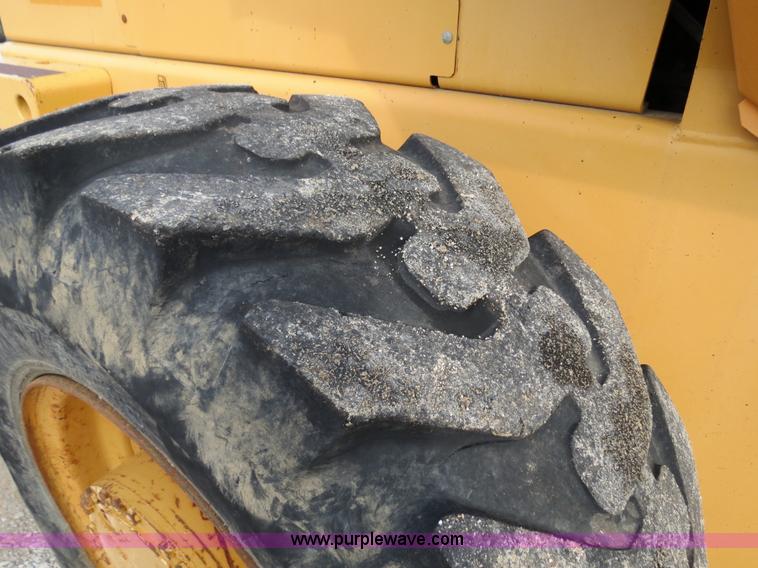 image for item B4629 1999 Case 621C wheel loader