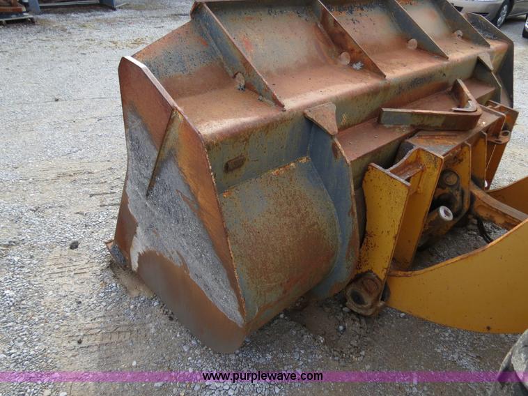 image for item B4629 1999 Case 621C wheel loader