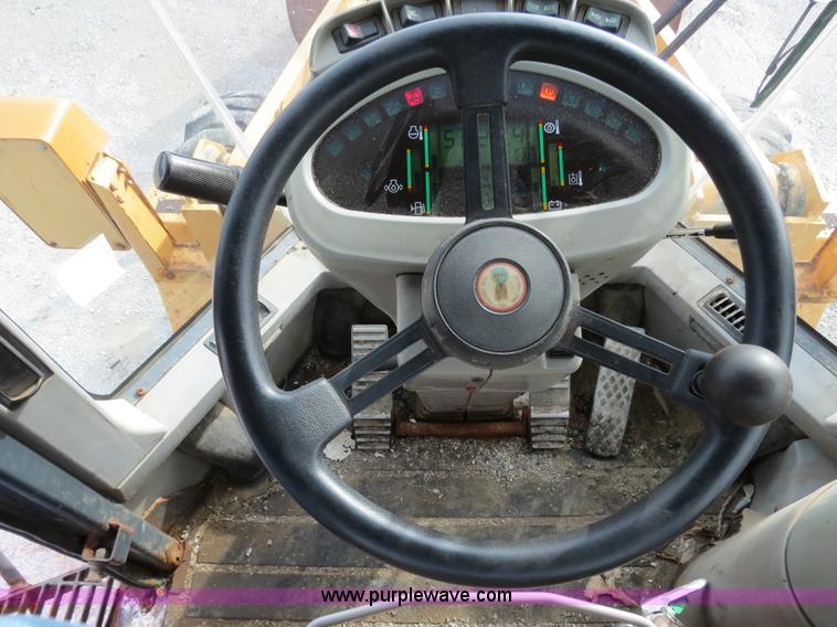 image for item B4630 1999 Case 621C wheel loader