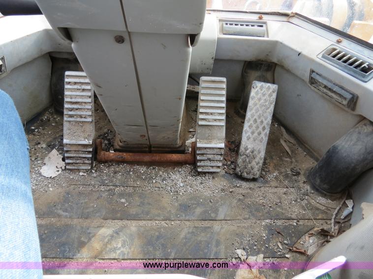 image for item B4630 1999 Case 621C wheel loader