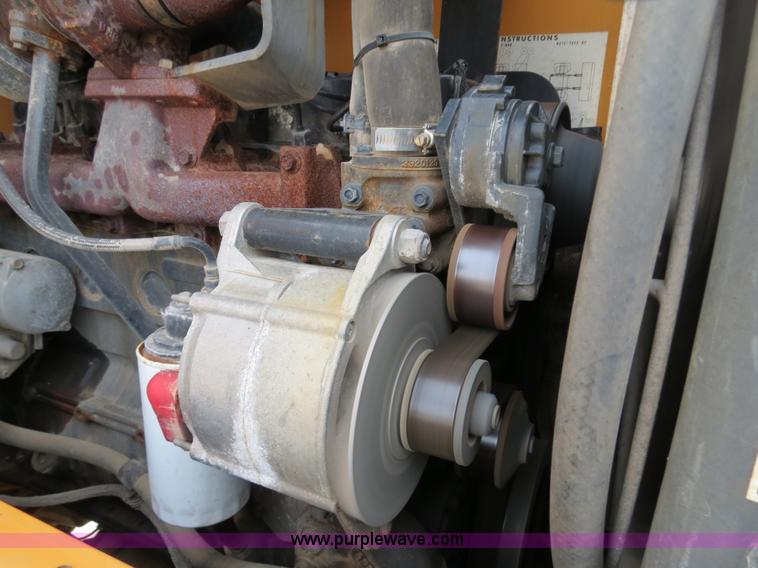 image for item B4630 1999 Case 621C wheel loader