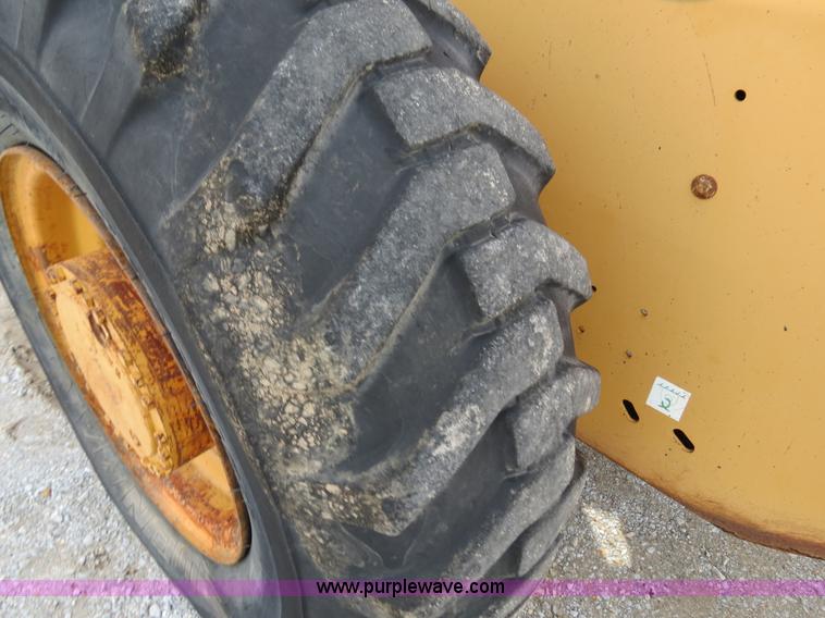 image for item B4630 1999 Case 621C wheel loader