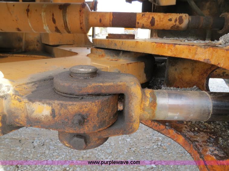 image for item B4630 1999 Case 621C wheel loader