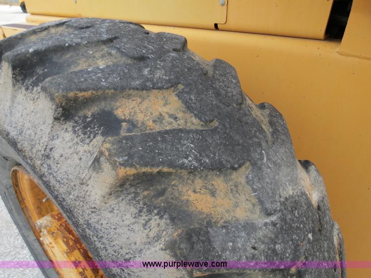 image for item B4631 1999 Case 621C wheel loader