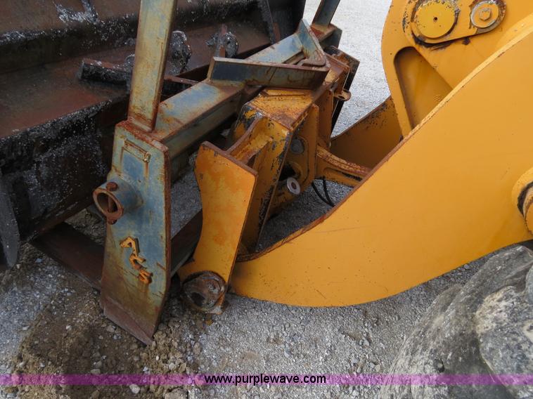 image for item B4631 1999 Case 621C wheel loader