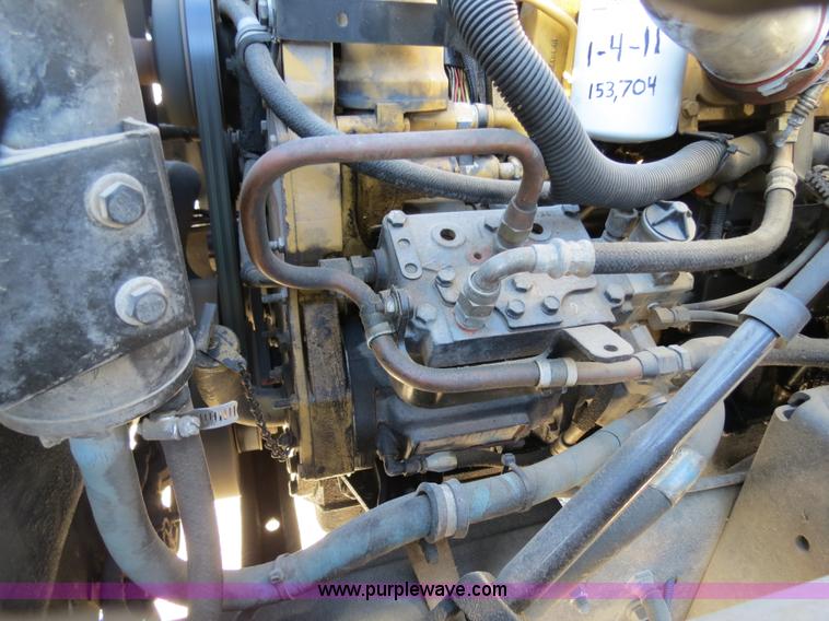 image for item B4638 2002 Chevrolet C7500 Digger Derrick truck