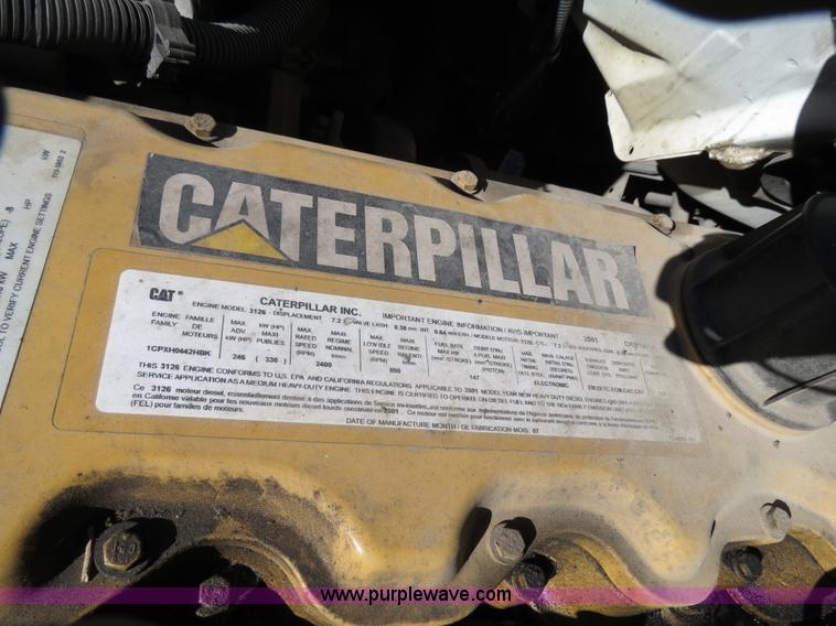 image for item B4638 2002 Chevrolet C7500 Digger Derrick truck