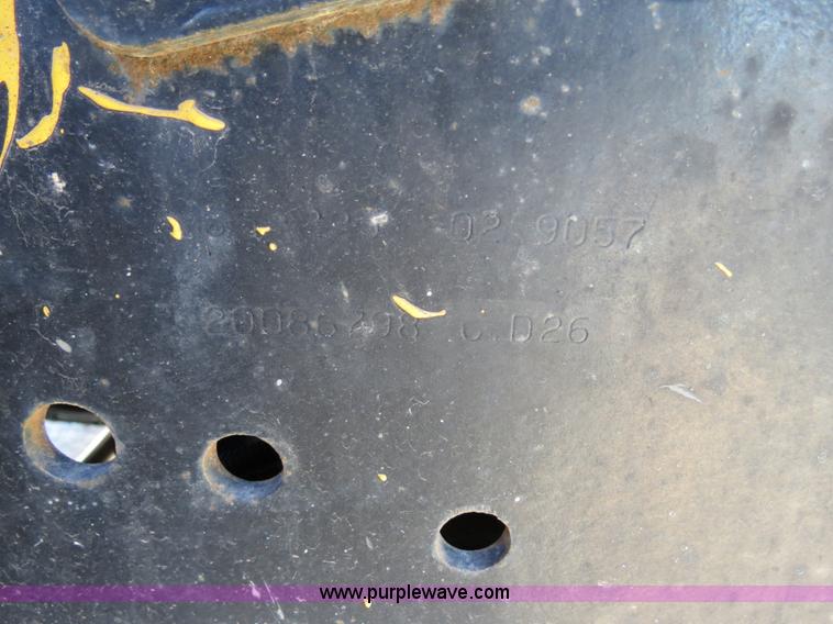 image for item B4640 2000 International 4900 dump truck