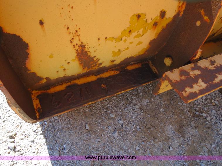 image for item B4640 2000 International 4900 dump truck