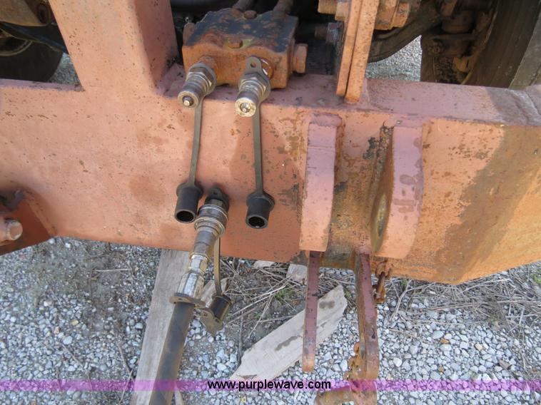 image for item B4641 2000 International 4900 dump truck