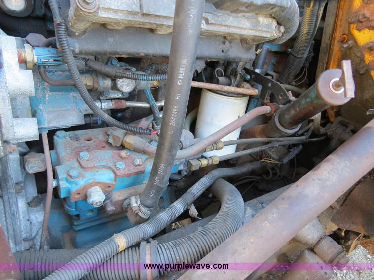 image for item B4642 1999 International 4900 dump truck