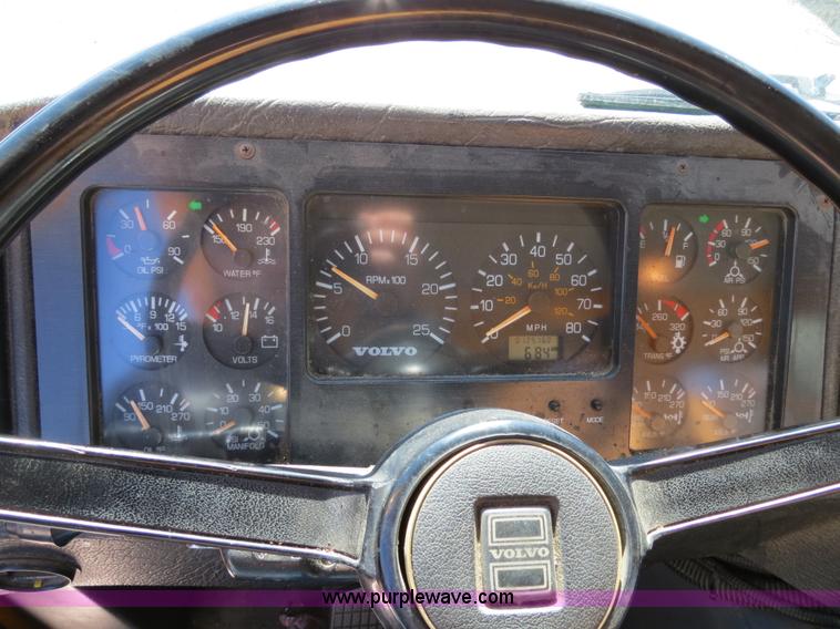 image for item B4643 1997 Volvo WX64 Ezliner paint striper truck