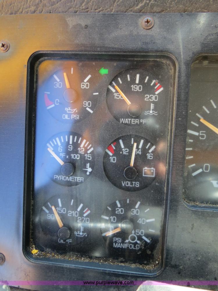 image for item B4643 1997 Volvo WX64 Ezliner paint striper truck