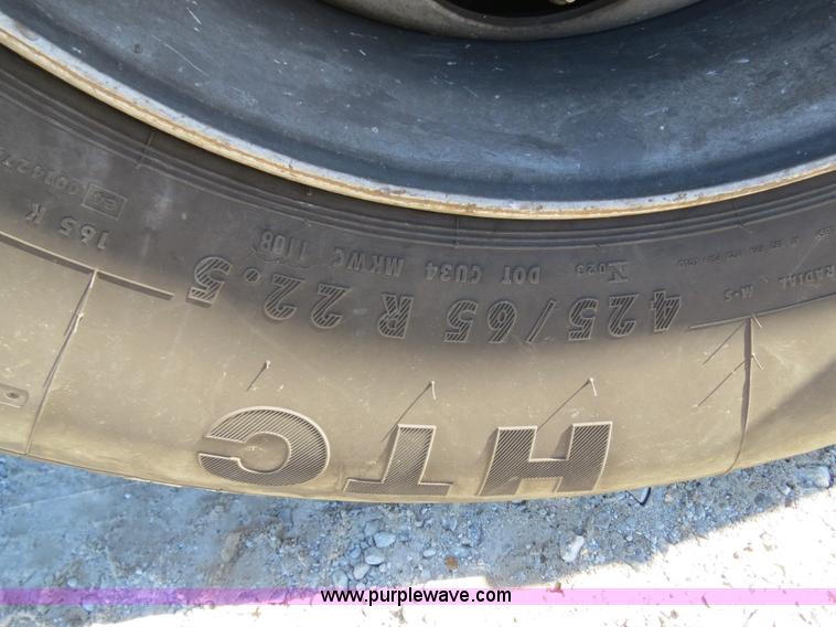 image for item B4643 1997 Volvo WX64 Ezliner paint striper truck