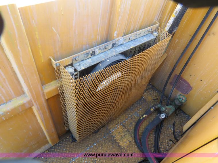 image for item B4643 1997 Volvo WX64 Ezliner paint striper truck