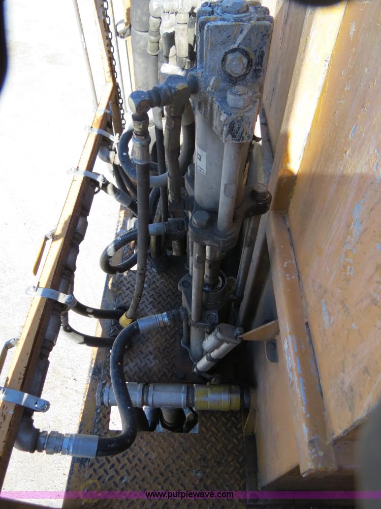 image for item B4643 1997 Volvo WX64 Ezliner paint striper truck