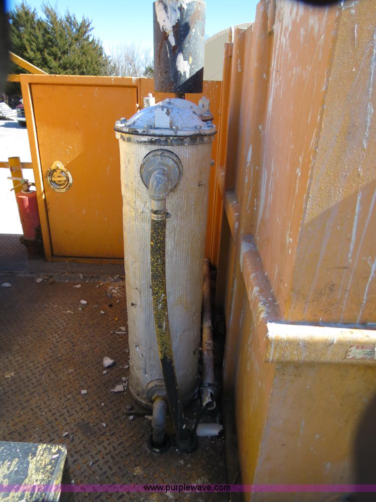 image for item B4643 1997 Volvo WX64 Ezliner paint striper truck