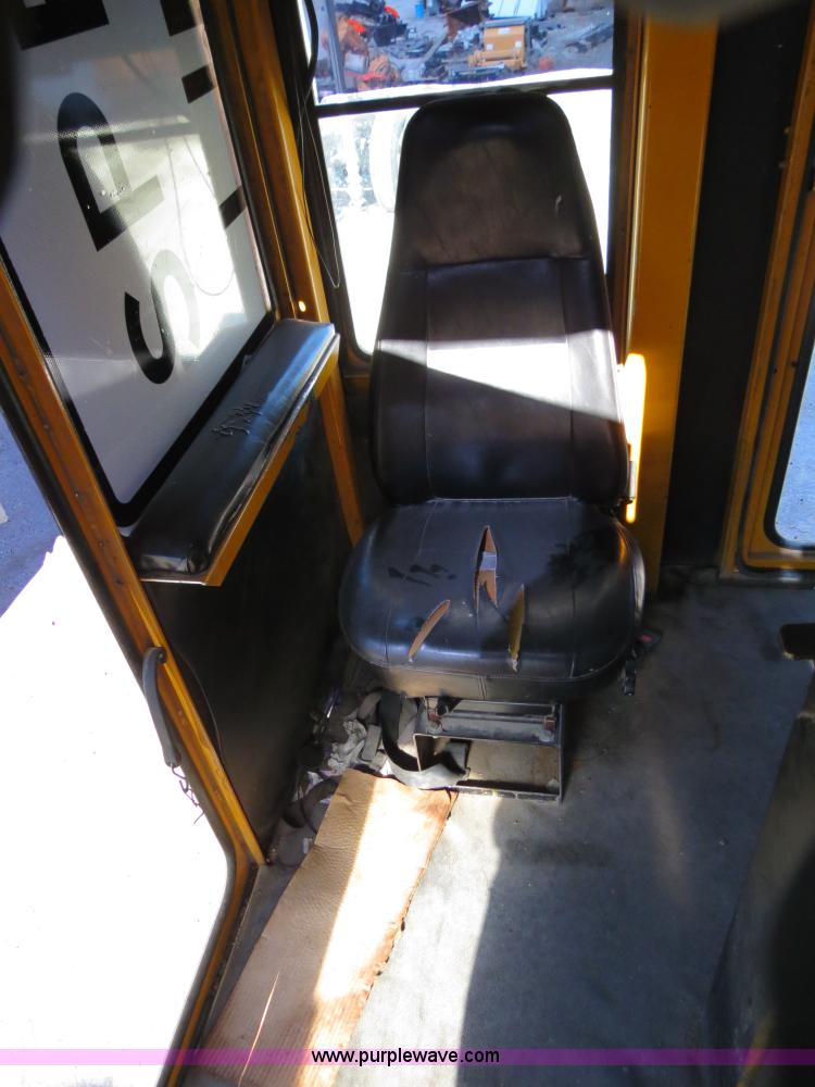 image for item B4643 1997 Volvo WX64 Ezliner paint striper truck