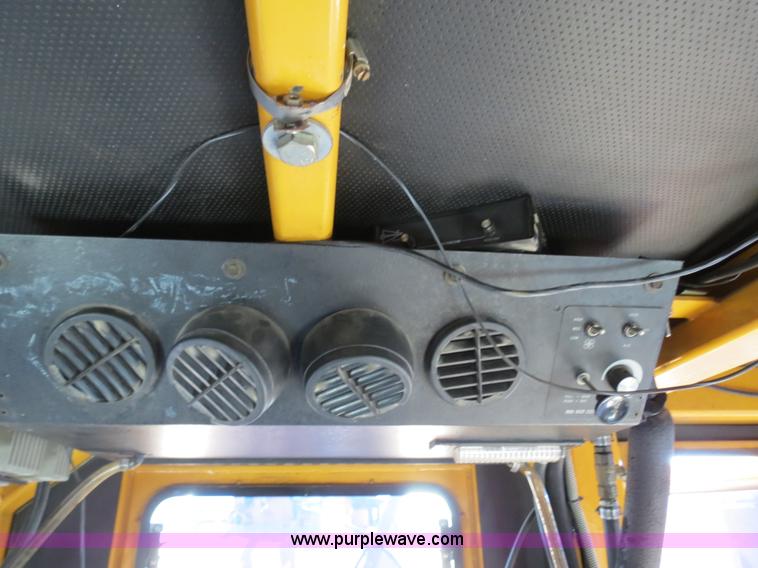 image for item B4643 1997 Volvo WX64 Ezliner paint striper truck