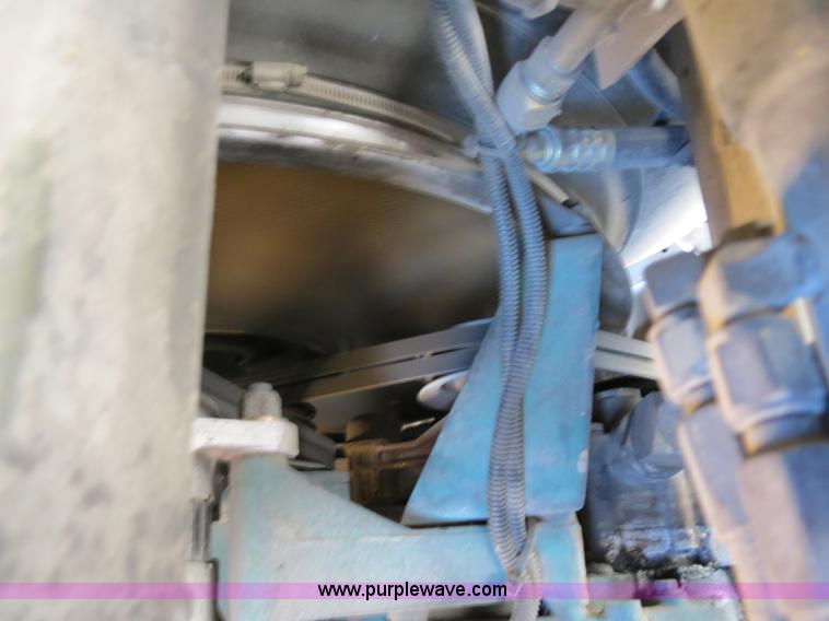 image for item B4643 1997 Volvo WX64 Ezliner paint striper truck