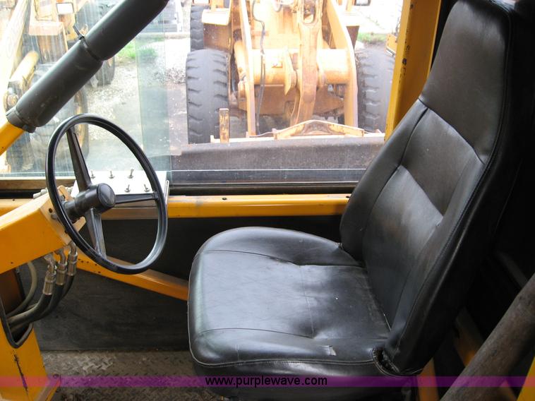 image for item B6415 1996 Ford paint striper truck