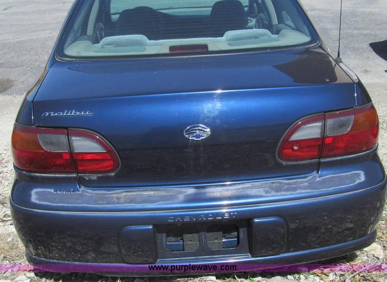 image for item E3852 2001 Chevrolet Malibu