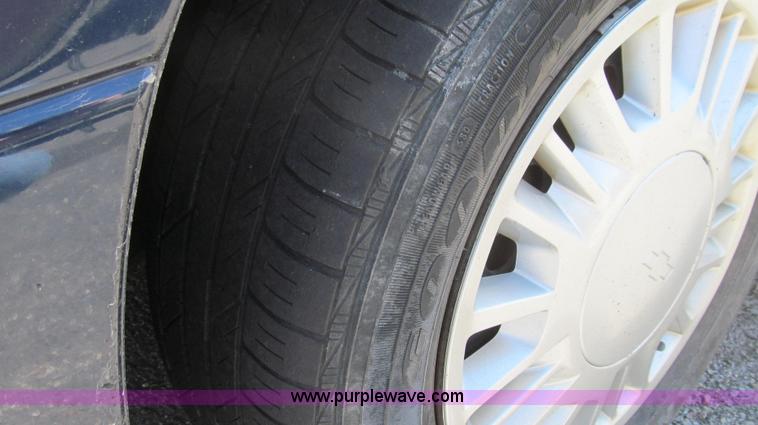 image for item E3852 2001 Chevrolet Malibu