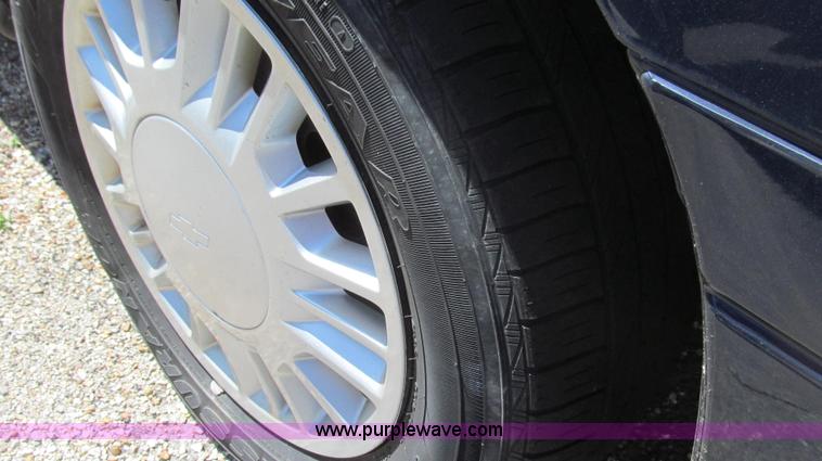 image for item E3852 2001 Chevrolet Malibu