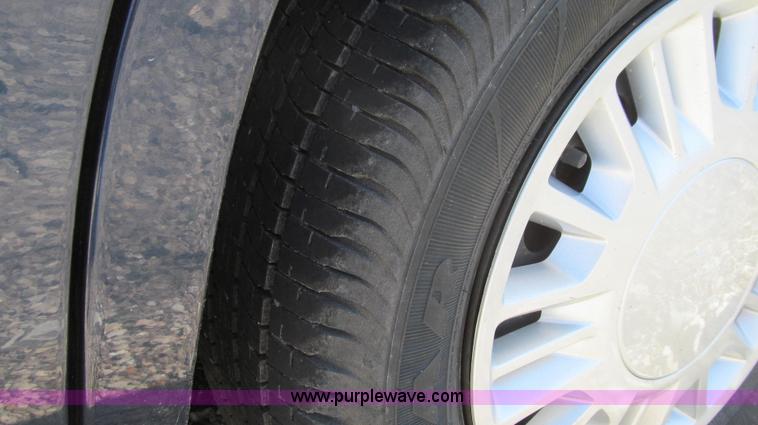 image for item E3852 2001 Chevrolet Malibu