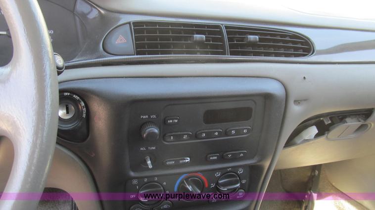 image for item E3852 2001 Chevrolet Malibu