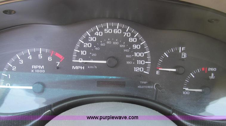 image for item E3852 2001 Chevrolet Malibu