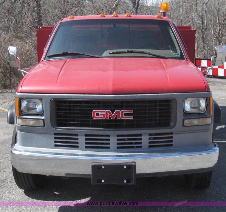 image for item E3853 1995 GMC Sierra 3500 utilty truck